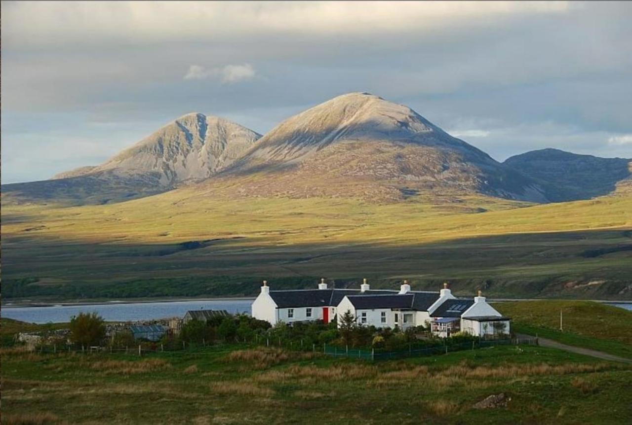 Quaint And Quirky Former Crofters In * Port Ellen